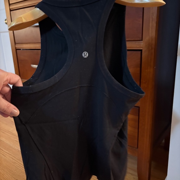 Lululemon tank - Picture 3 of 3